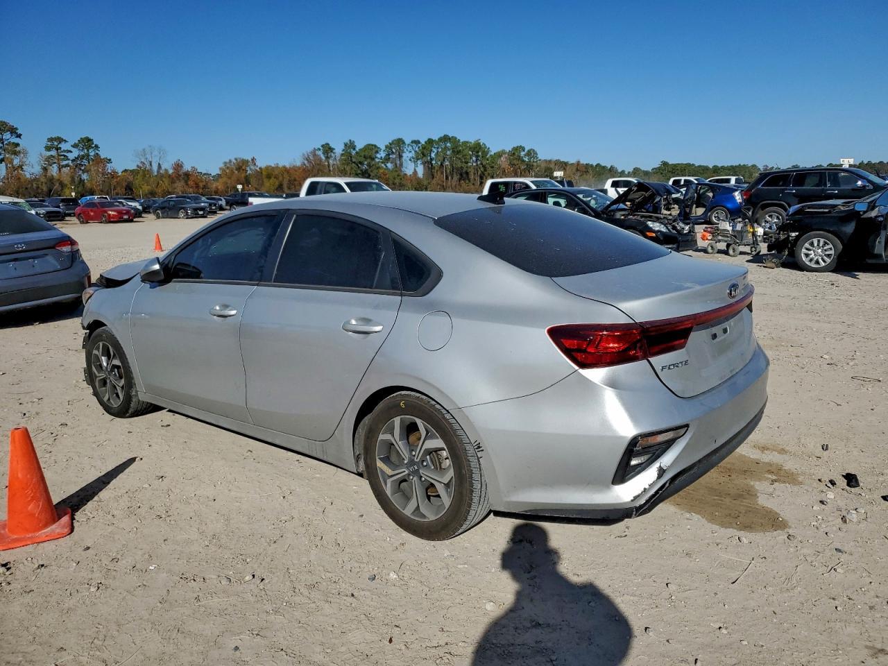 2021 Kia Forte Fe - Image 2