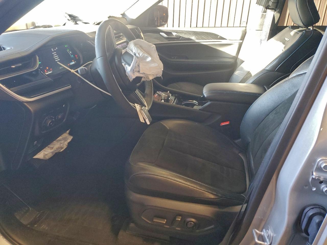 2022 Jeep Grand Cherokee Trailhawk 4Xe - Image 7