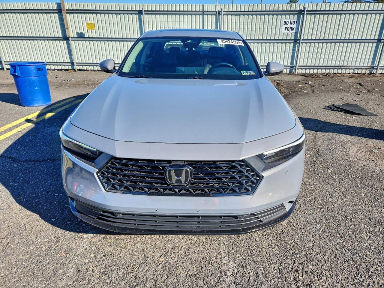 2025 Honda Accord Hybrid Exl - Image 5