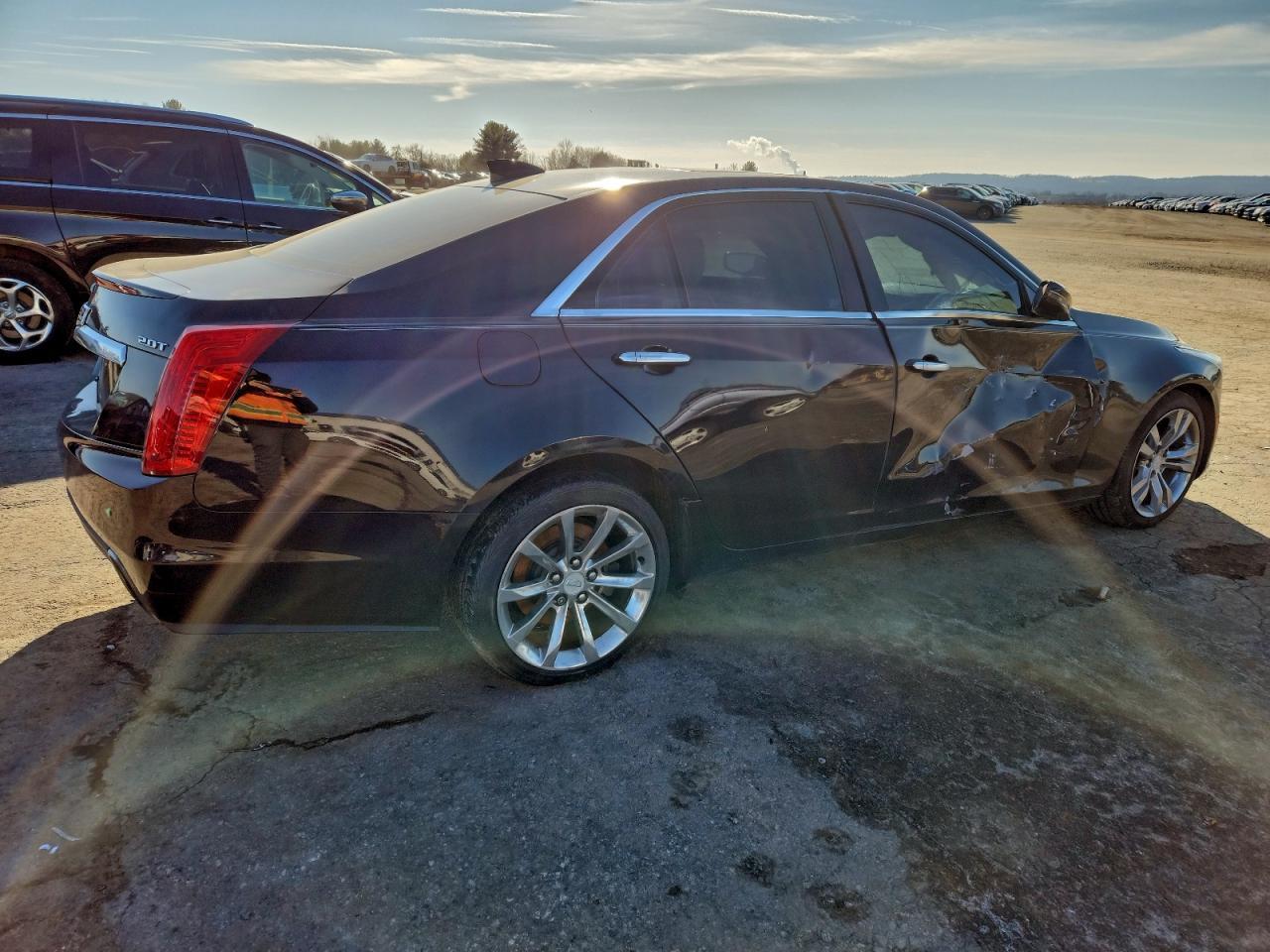 2017 Cadillac Cts Luxury - Image 3