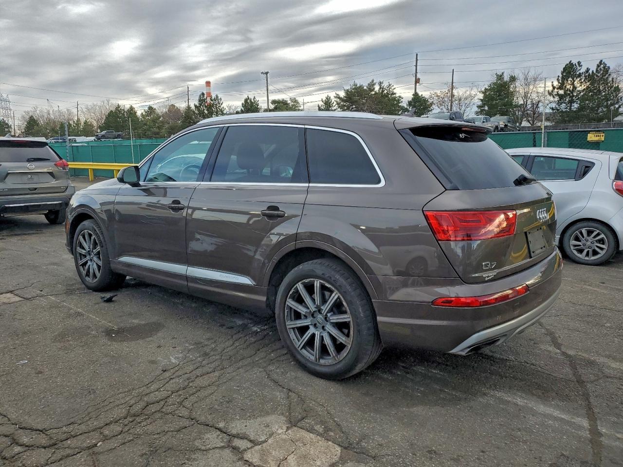 2018 Audi Q7 Premium Plus - Фото 2