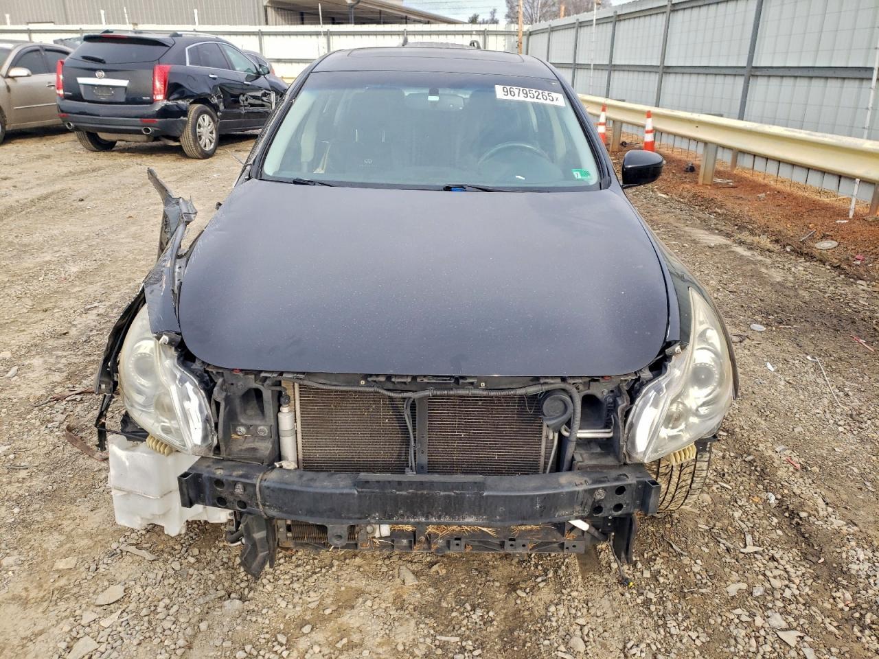 2010 Infiniti G37 - Image 5