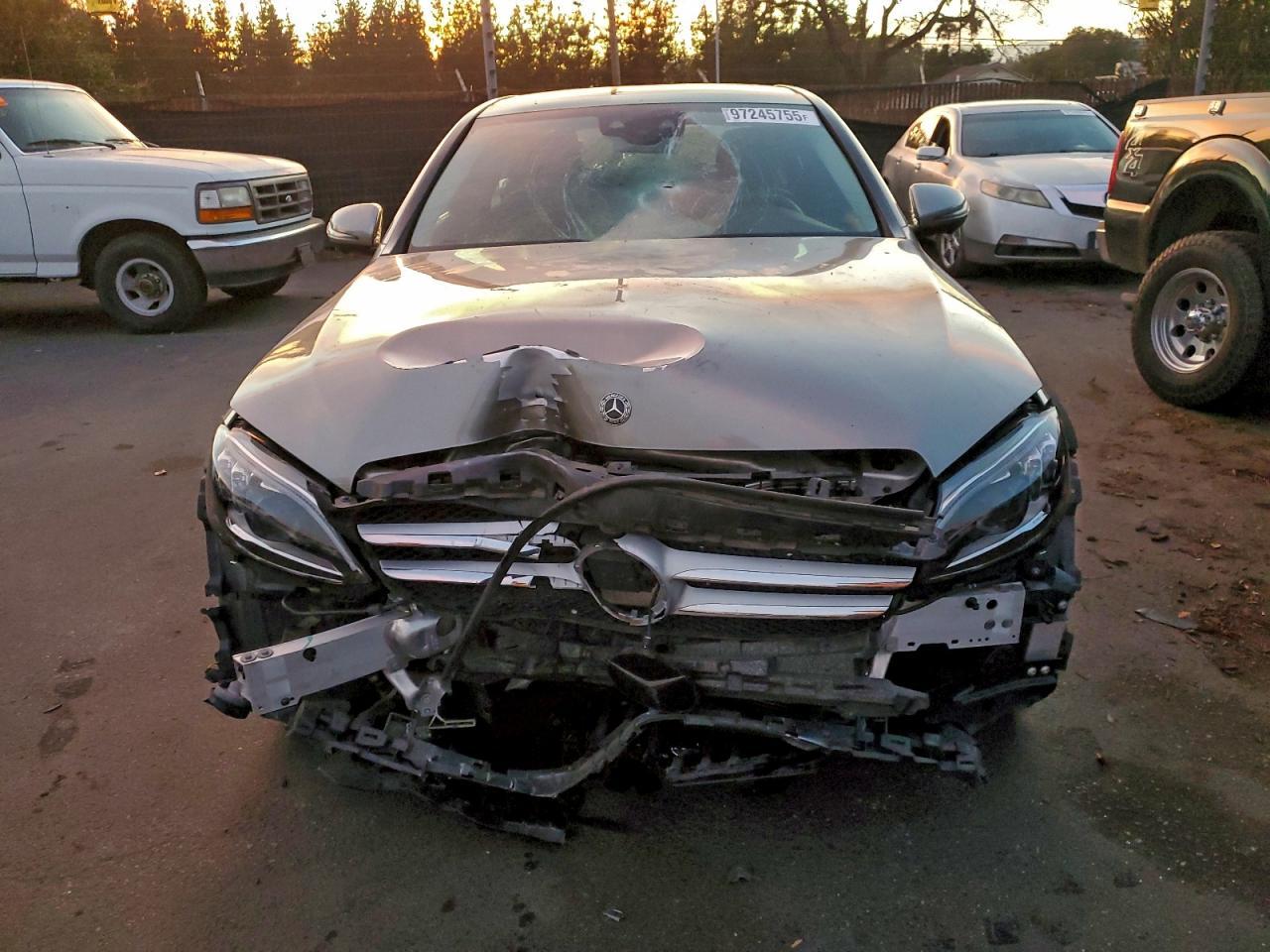 2020 Mercedes-Benz C 300 4Matic - Image 5
