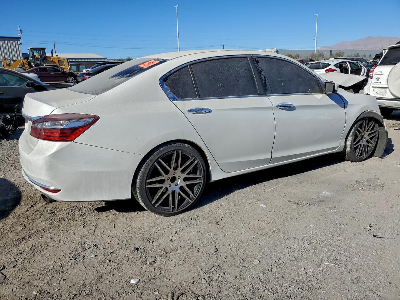 2017 Honda Accord Lx - Фото 3