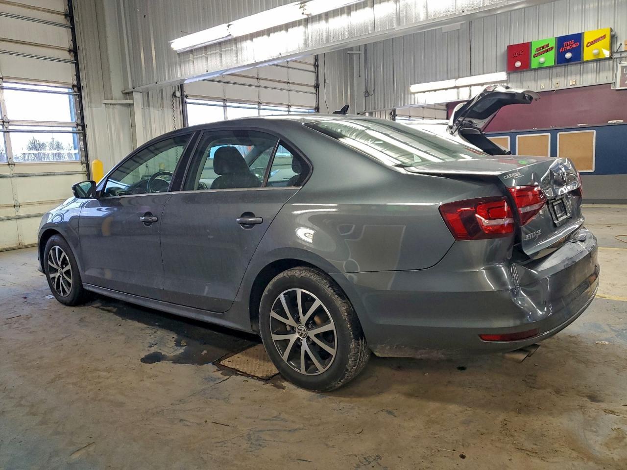 2017 Volkswagen Jetta Se - Фото 2