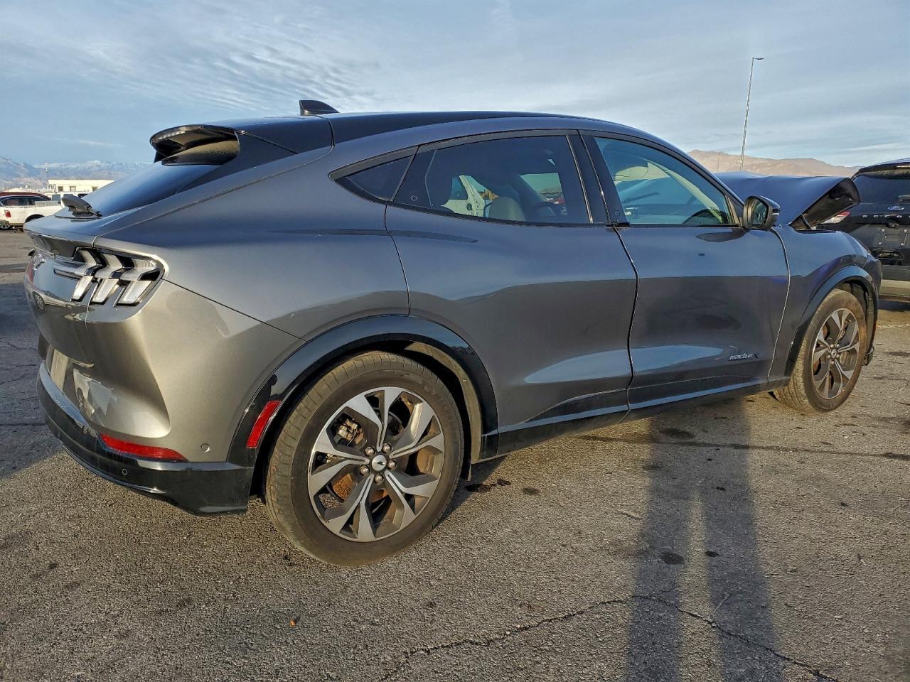 2023 Ford Mustang Mach-E Premium - Image 3