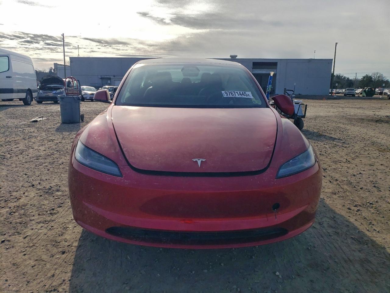 2025 Tesla Model 3 - Image 5