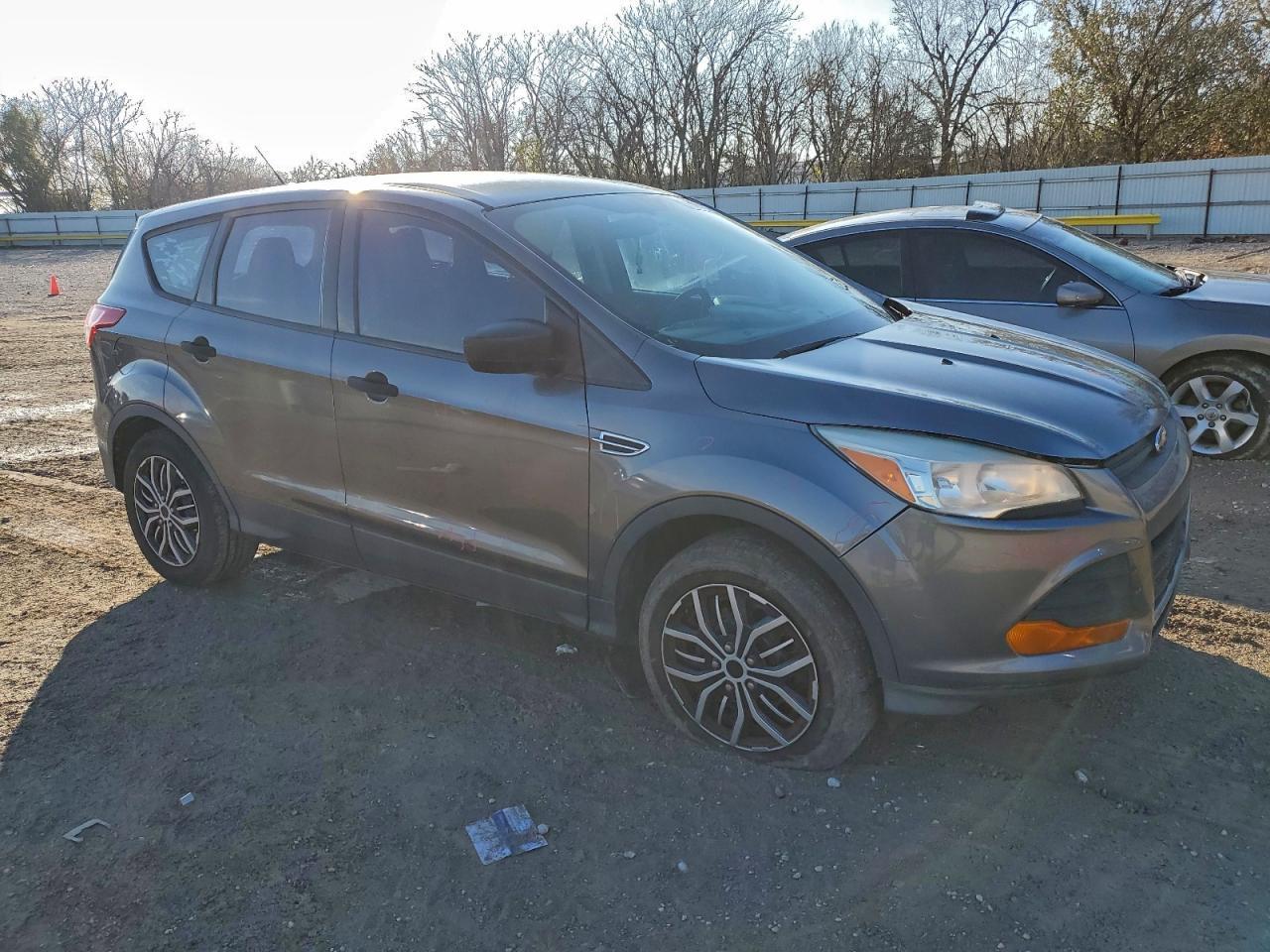 2014 Ford Escape S - Image 4