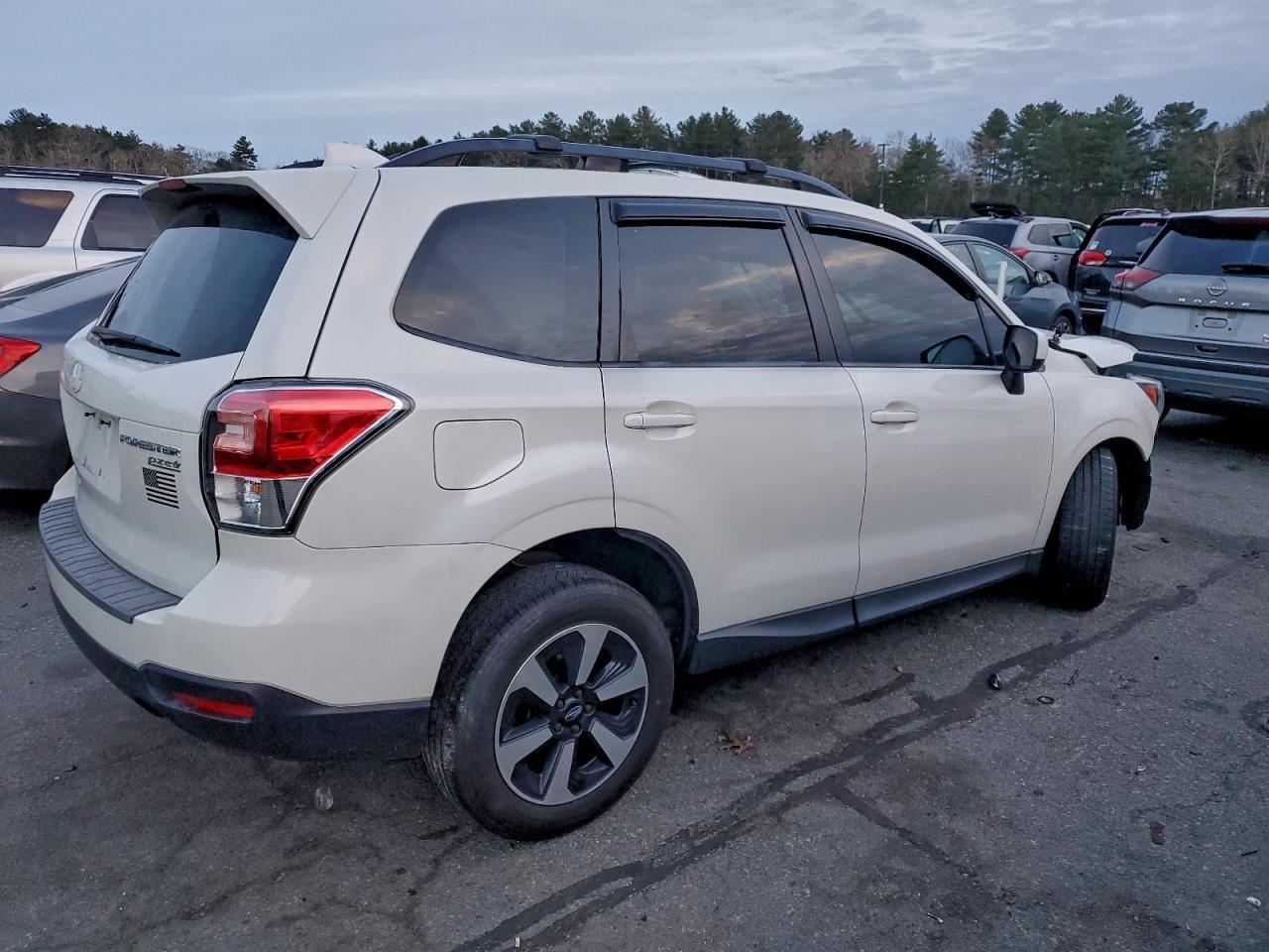2017 Subaru Forester 2.5I Premium - Фото 3