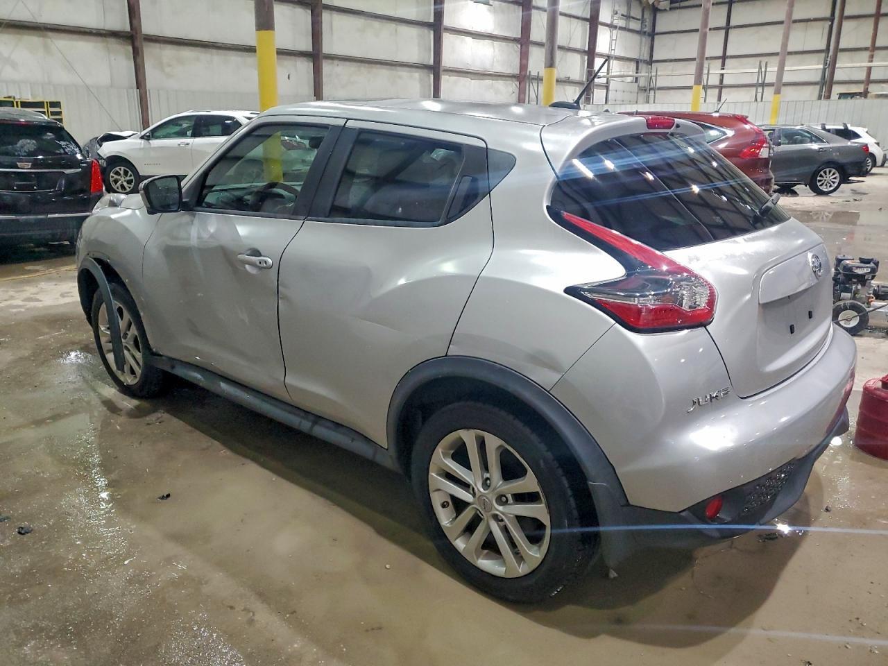 2015 Nissan Juke S - Фото 2