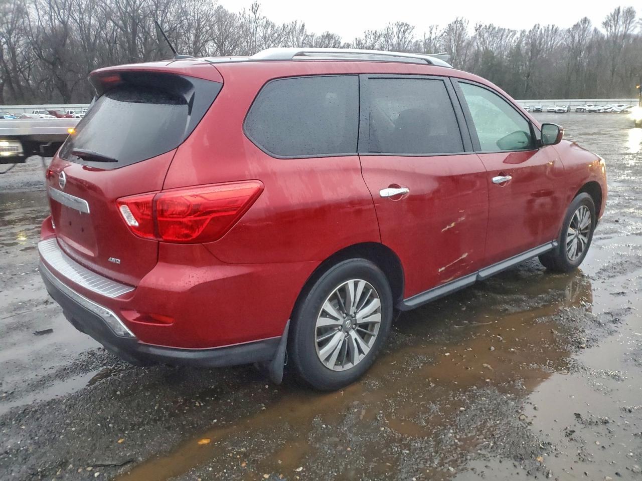 2018 Nissan Pathfinder S - Фото 3