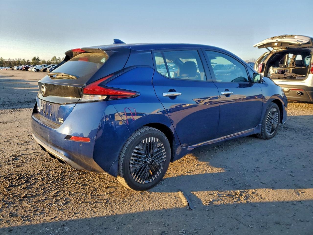 2024 Nissan Leaf Sv Plus - Image 3