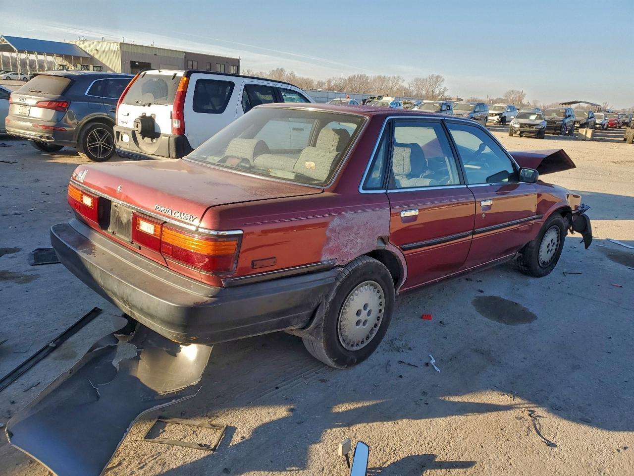 1990 Toyota Camry Dlx - Фото 3