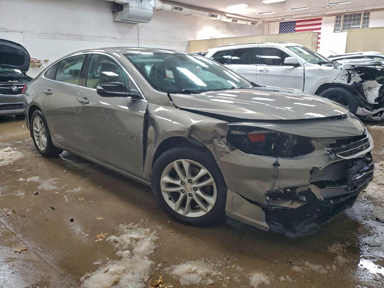 2017 Chevrolet Malibu Lt - Фото 4