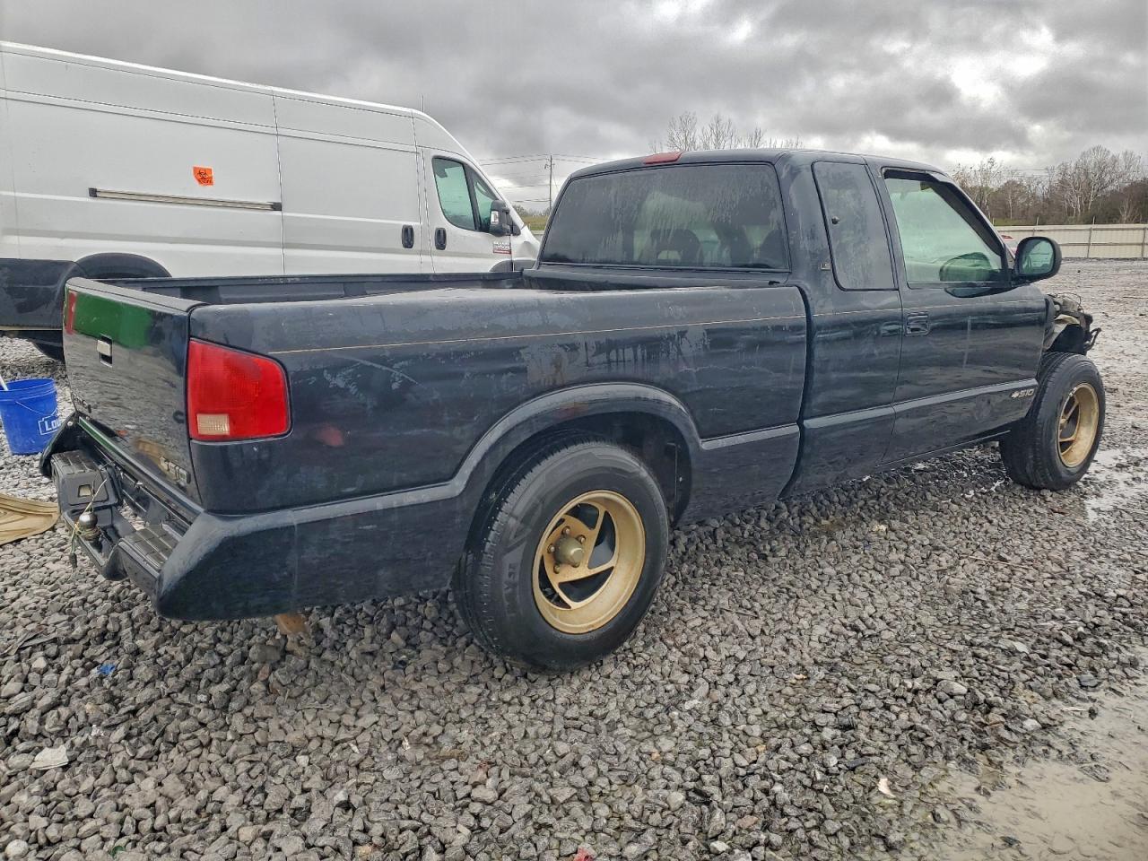 1997 Chevrolet S Truck S10 - Фото 3