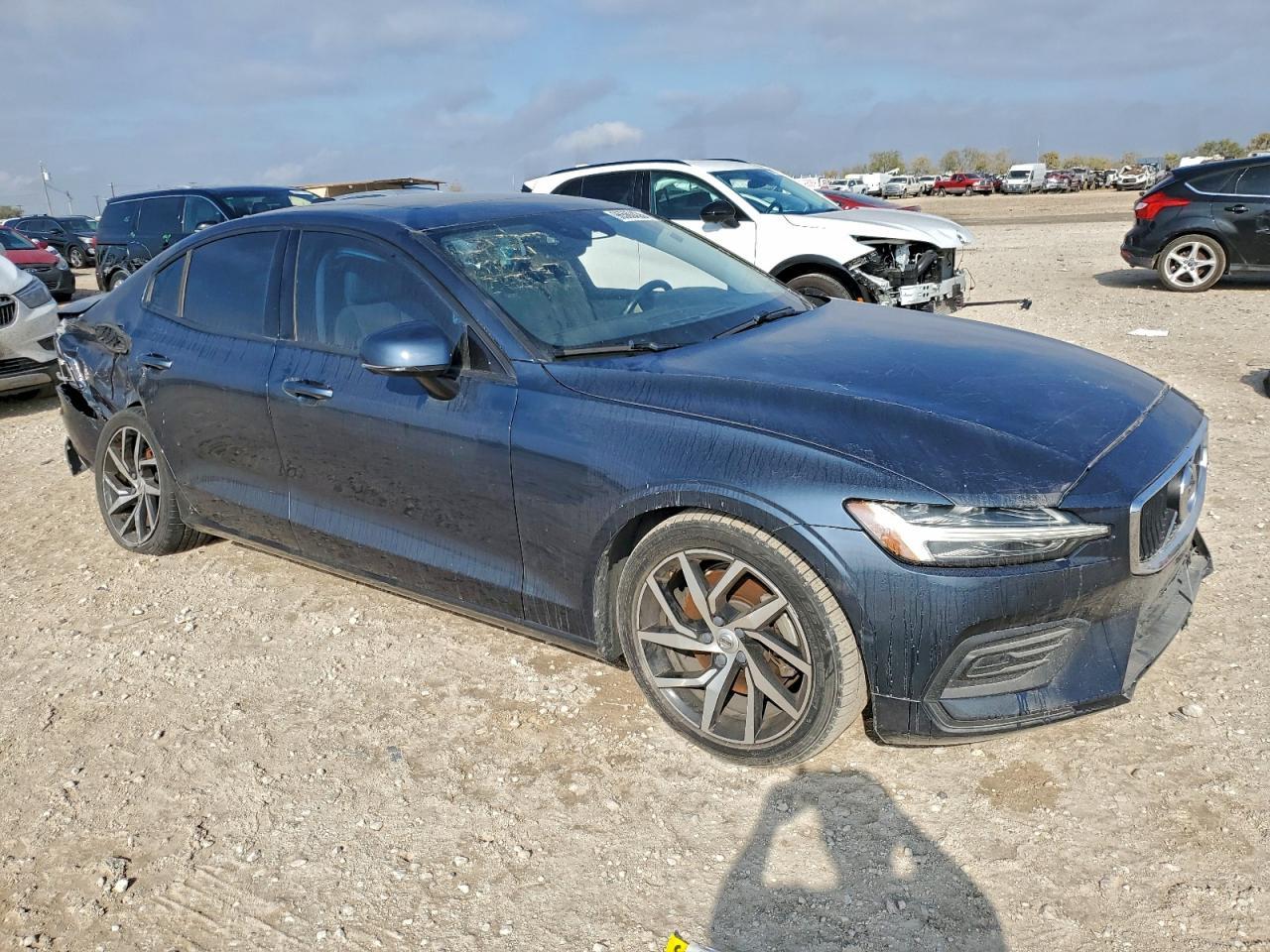 2020 Volvo S60 T5 Momentum - Image 4