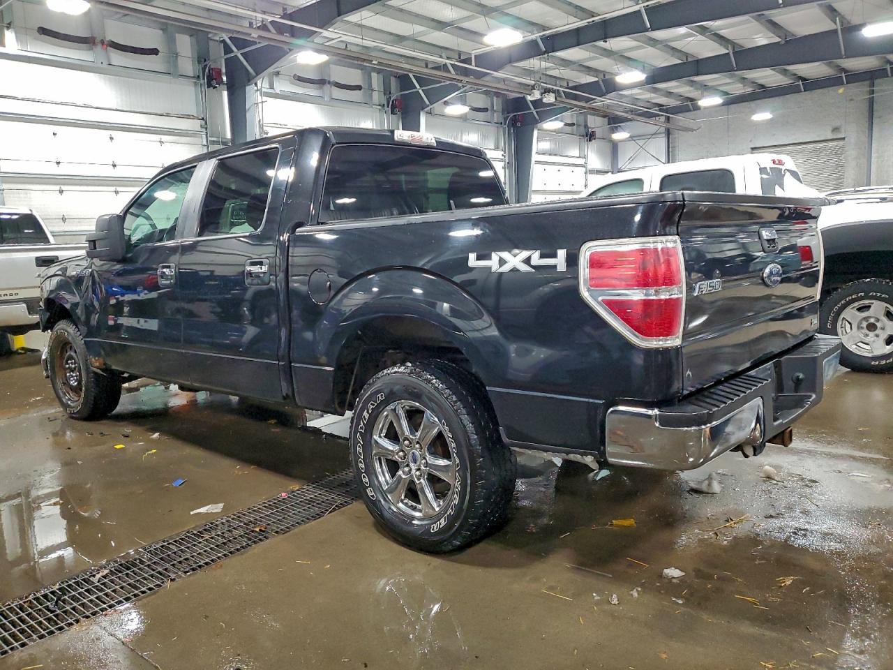 2010 Ford F150 Supercrew - Фото 2