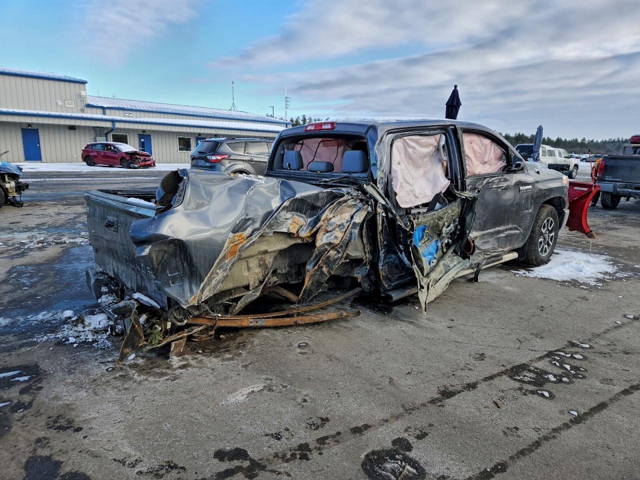 2019 Toyota Tundra Crewmax Limited - Фото 3