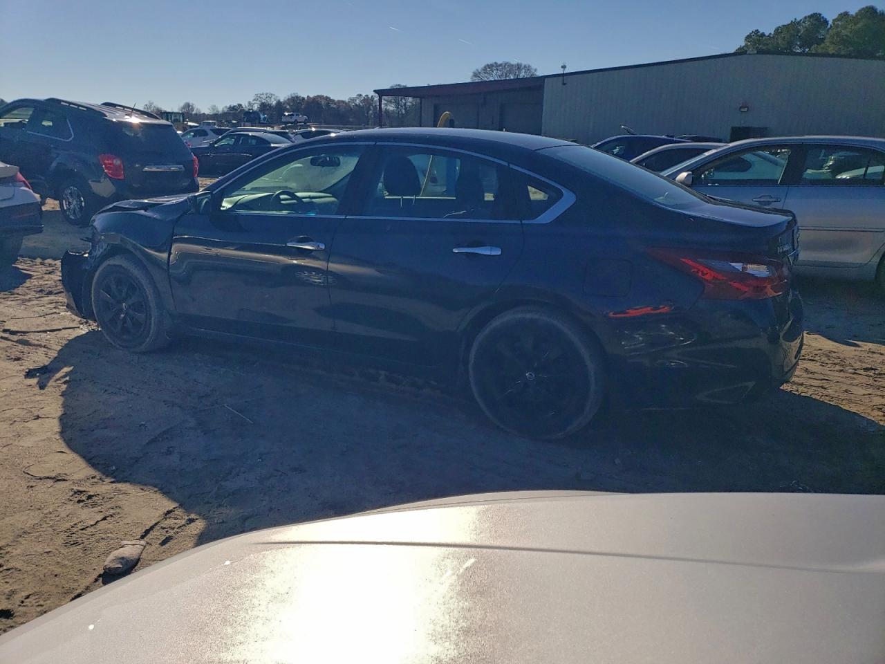 2018 Nissan Altima 2.5 - Фото 2