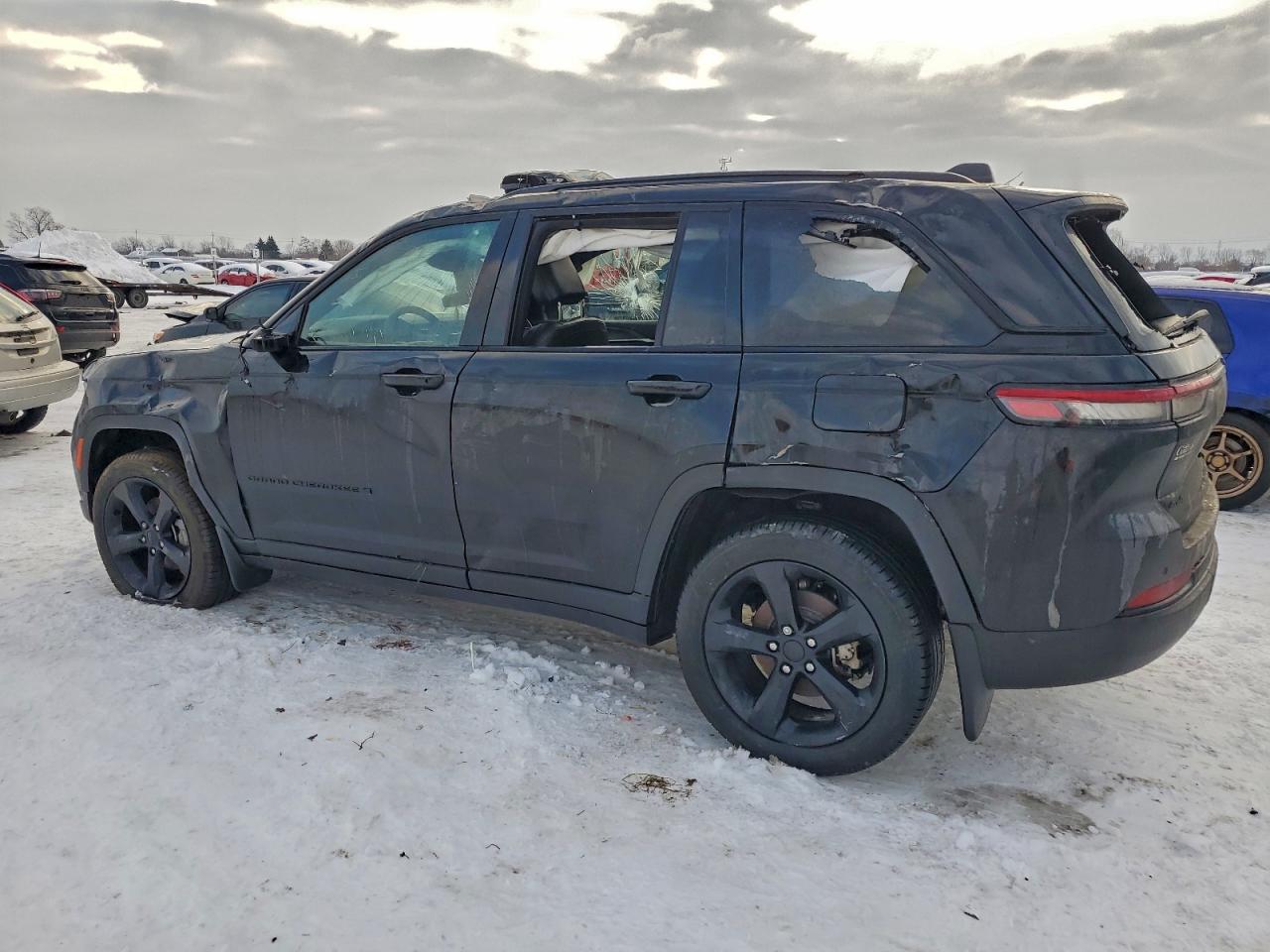 2025 Jeep Grand Cherokee Limited - Image 2