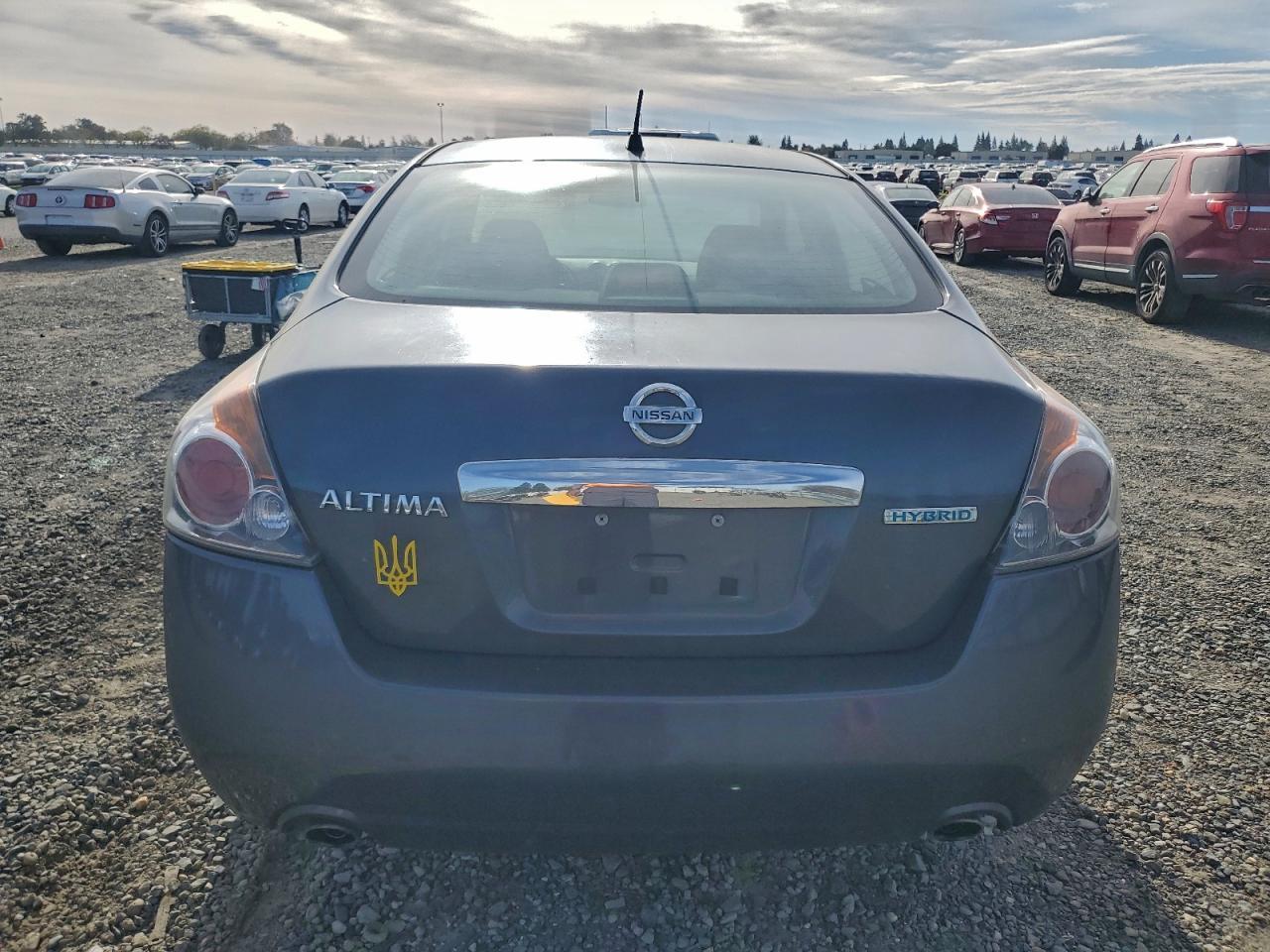 2010 Nissan Altima Hybrid - Image 6