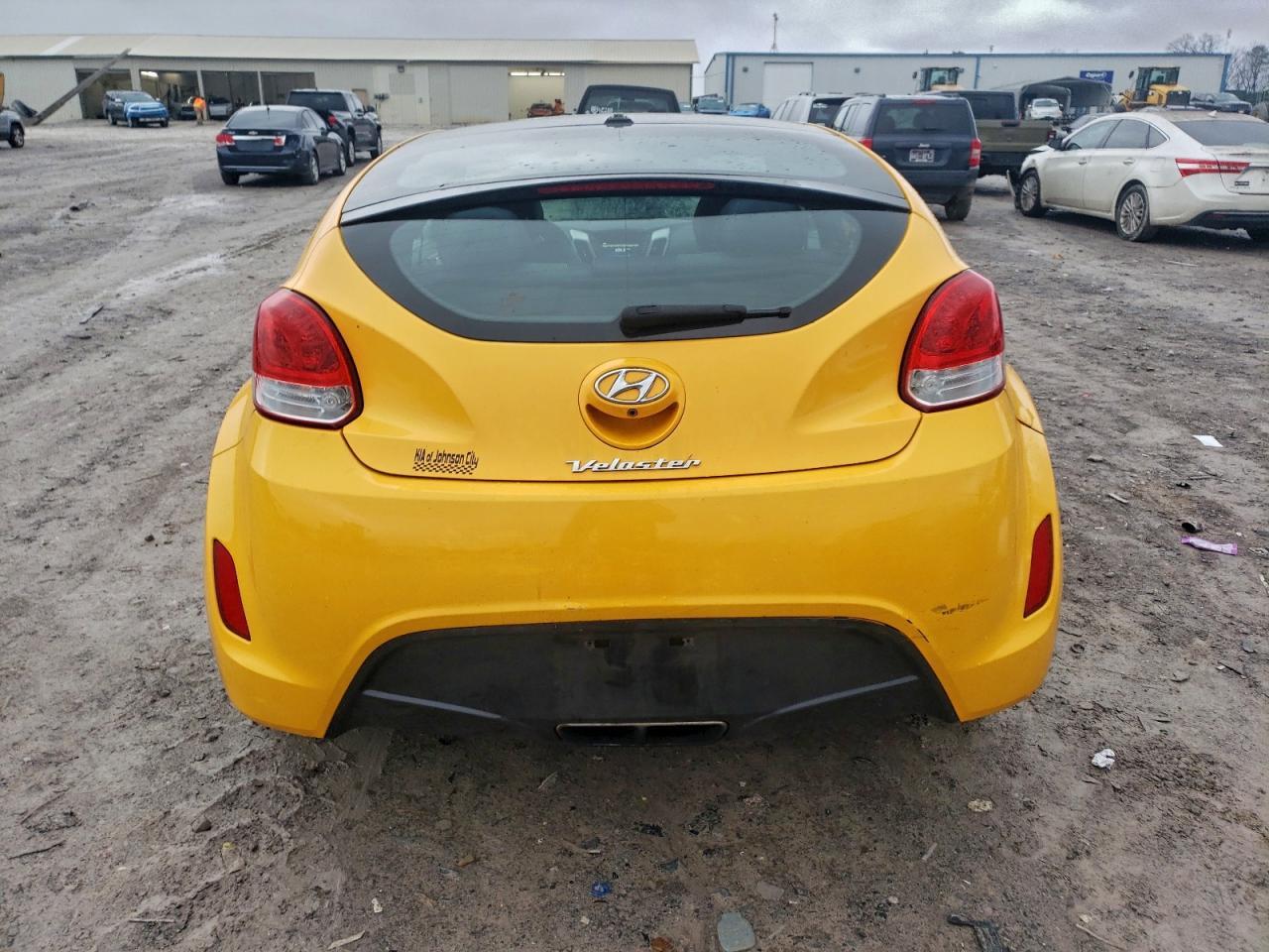 2016 Hyundai Veloster - Фото 6