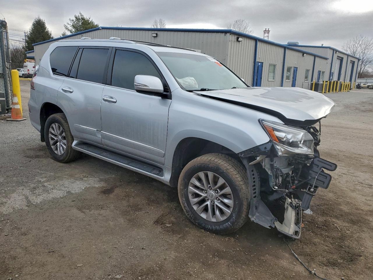 2017 Lexus Gx 460 - Image 4