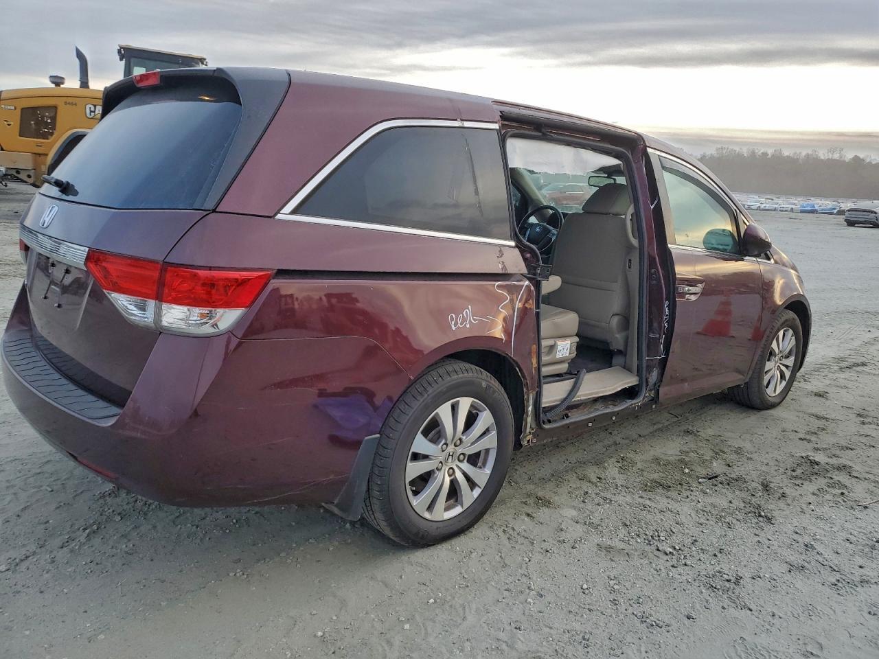 2015 Honda Odyssey Exl - Image 3