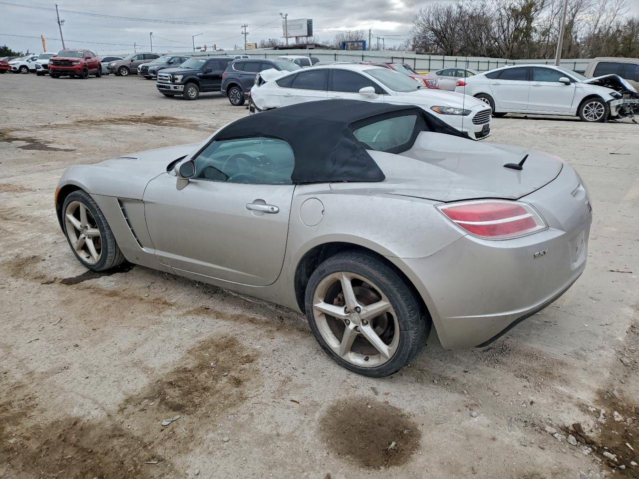2007 Saturn Sky - Фото 2