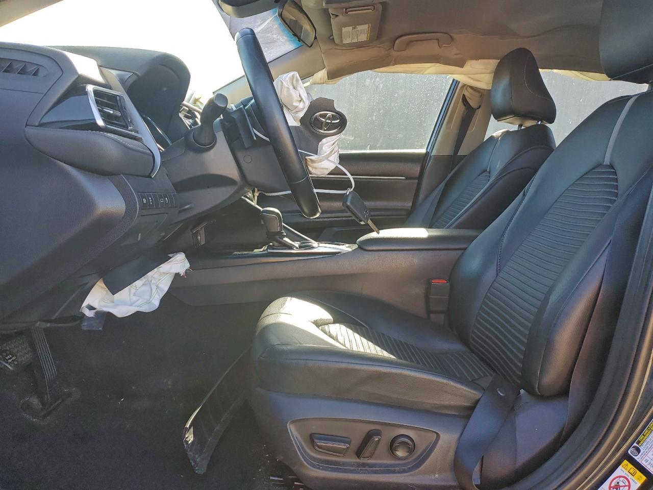 2018 Toyota Camry L - Image 7