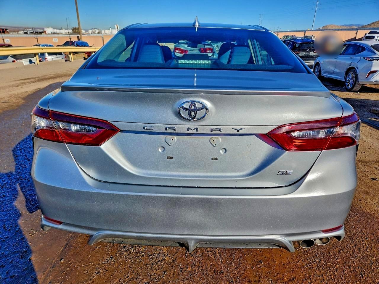 2021 Toyota Camry Se - Фото 6