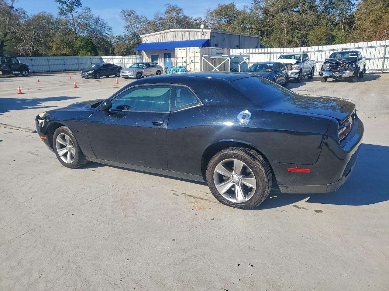 2016 Dodge Challenger Sxt - Фото 2