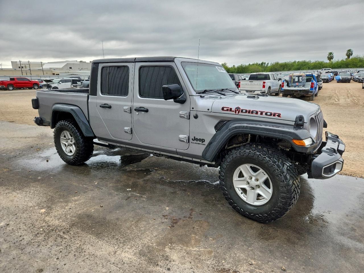 2020 Jeep Gladiator Sport - Фото 4