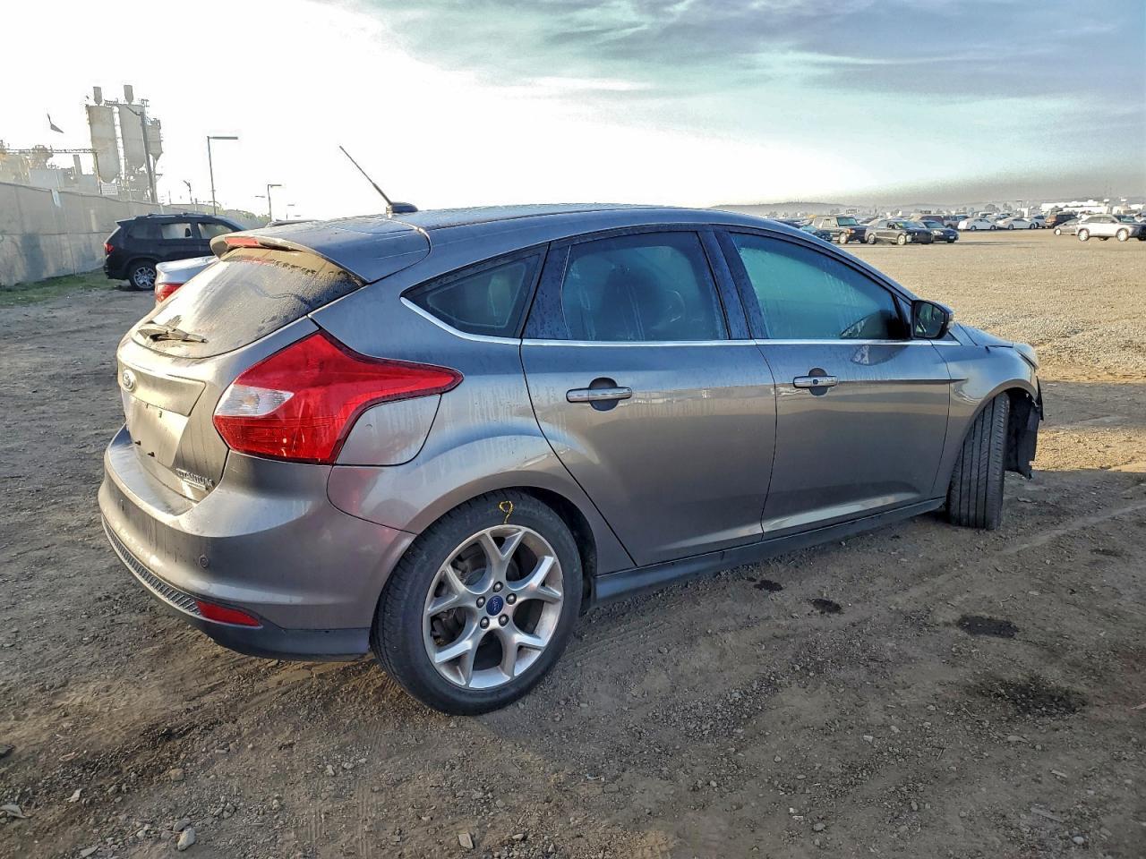 2014 Ford Focus Titanium - Image 3