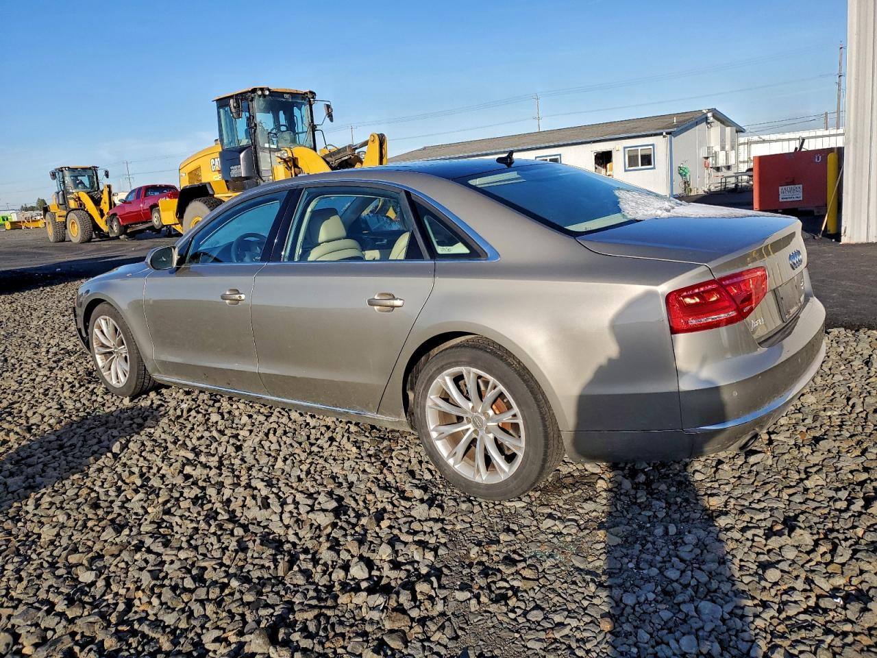 2011 Audi A8 L Quattro - Фото 2
