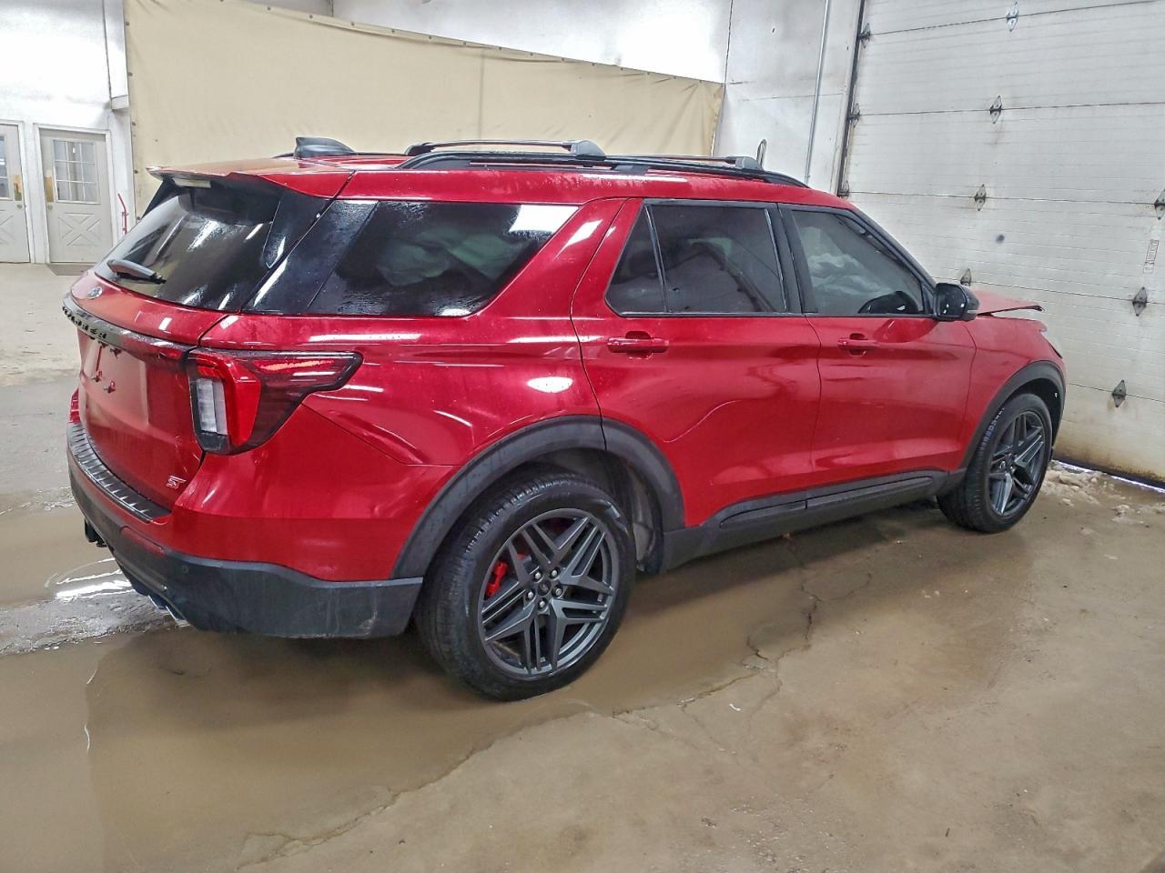 2025 Ford Explorer St - Фото 3