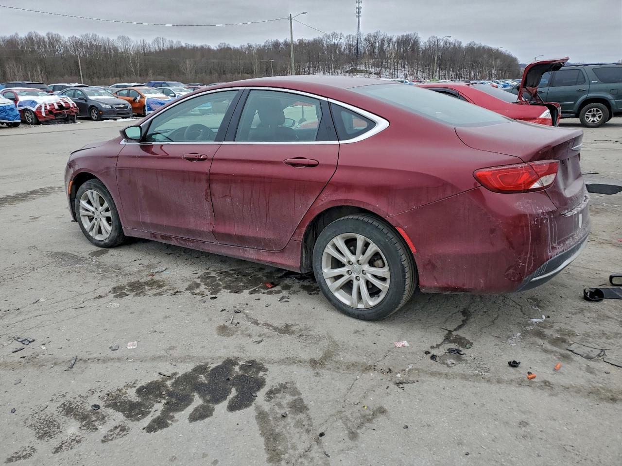 2015 Chrysler 200 Limited - Фото 2