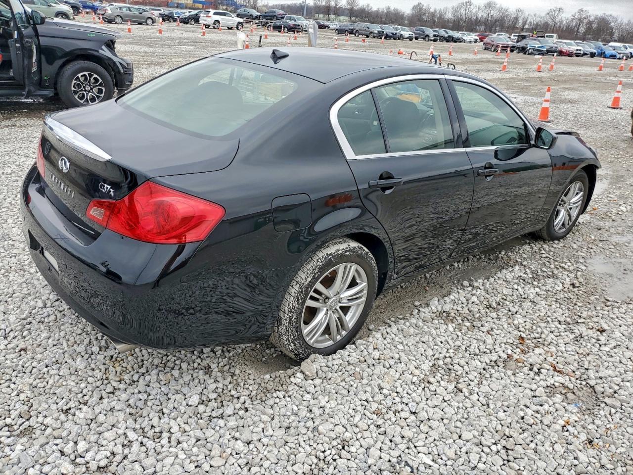 2012 Infiniti G37 - Фото 3