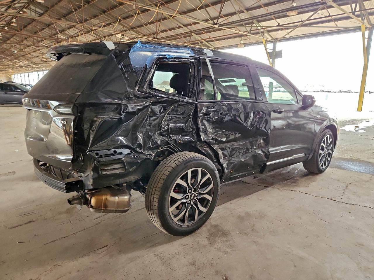 2023 Cadillac Xt6 Sport - Image 3