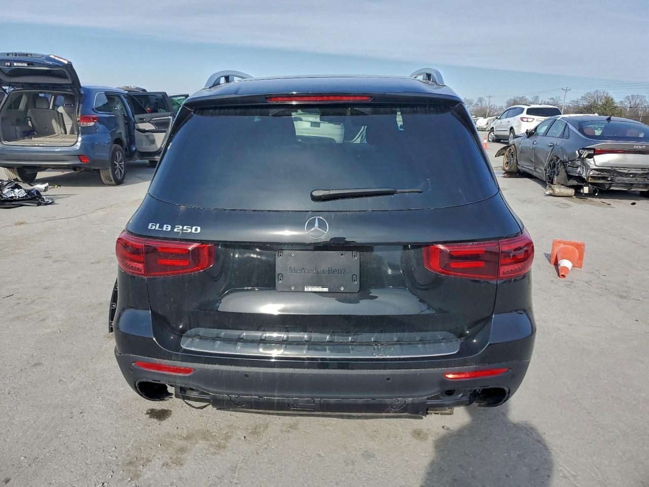 2024 Mercedes-Benz Glb 250 - Фото 6