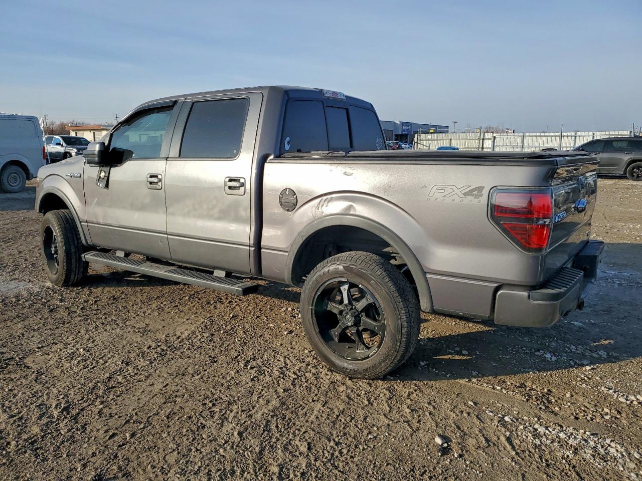 2013 Ford F150 Supercrew - Фото 2