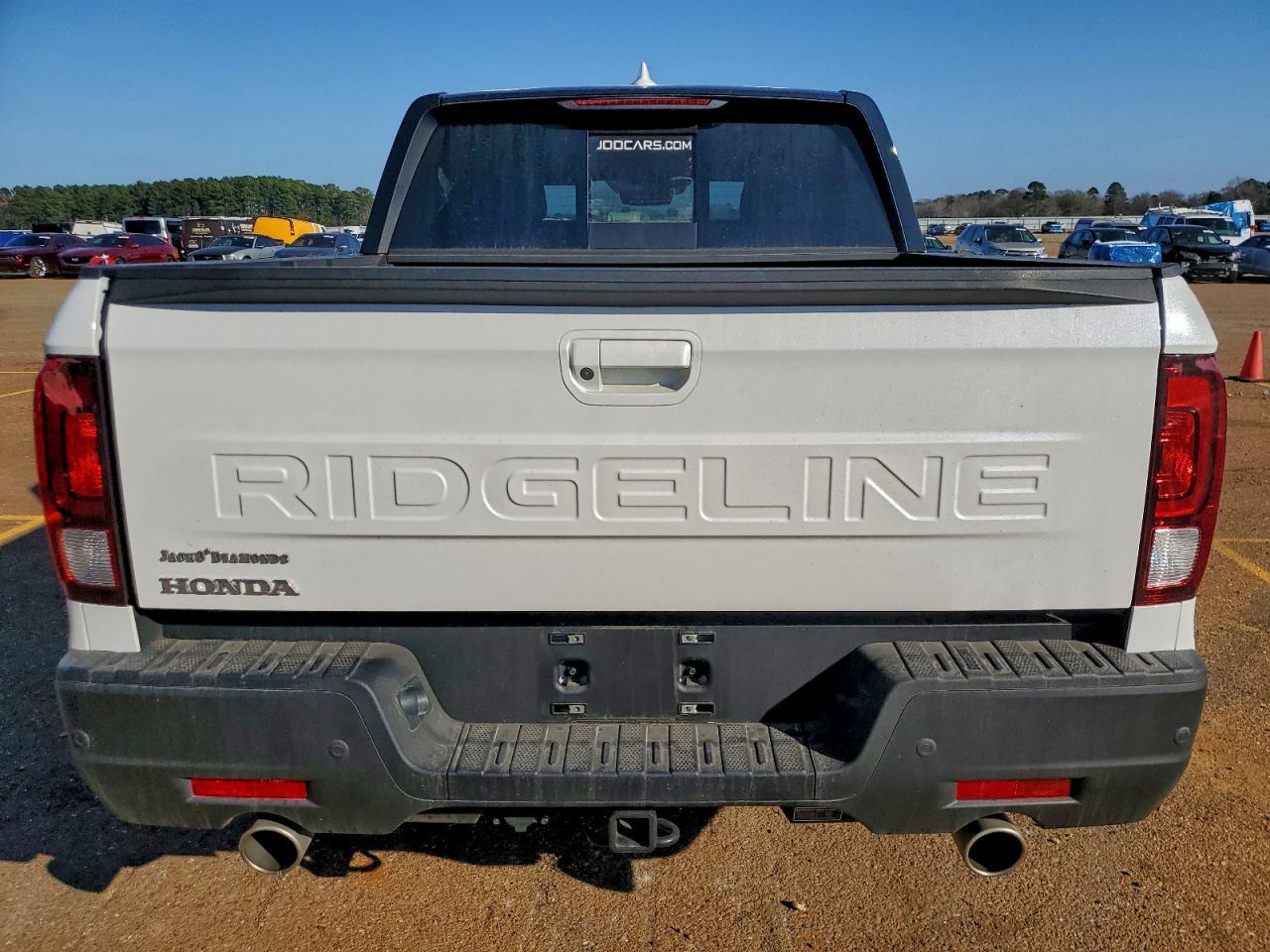 2025 Honda Ridgeline Black Edition - Image 6