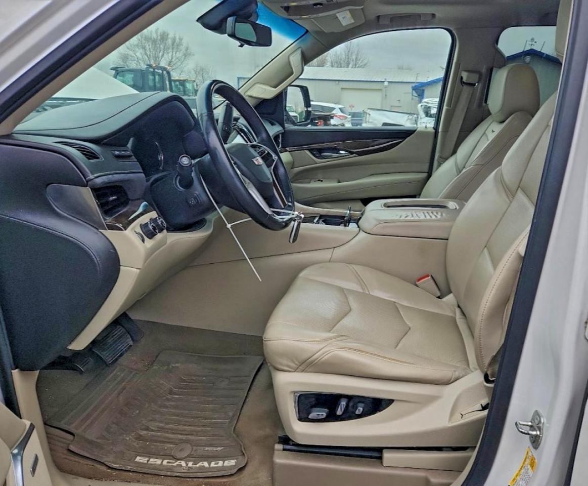 2018 Cadillac Escalade Luxury - Фото 7