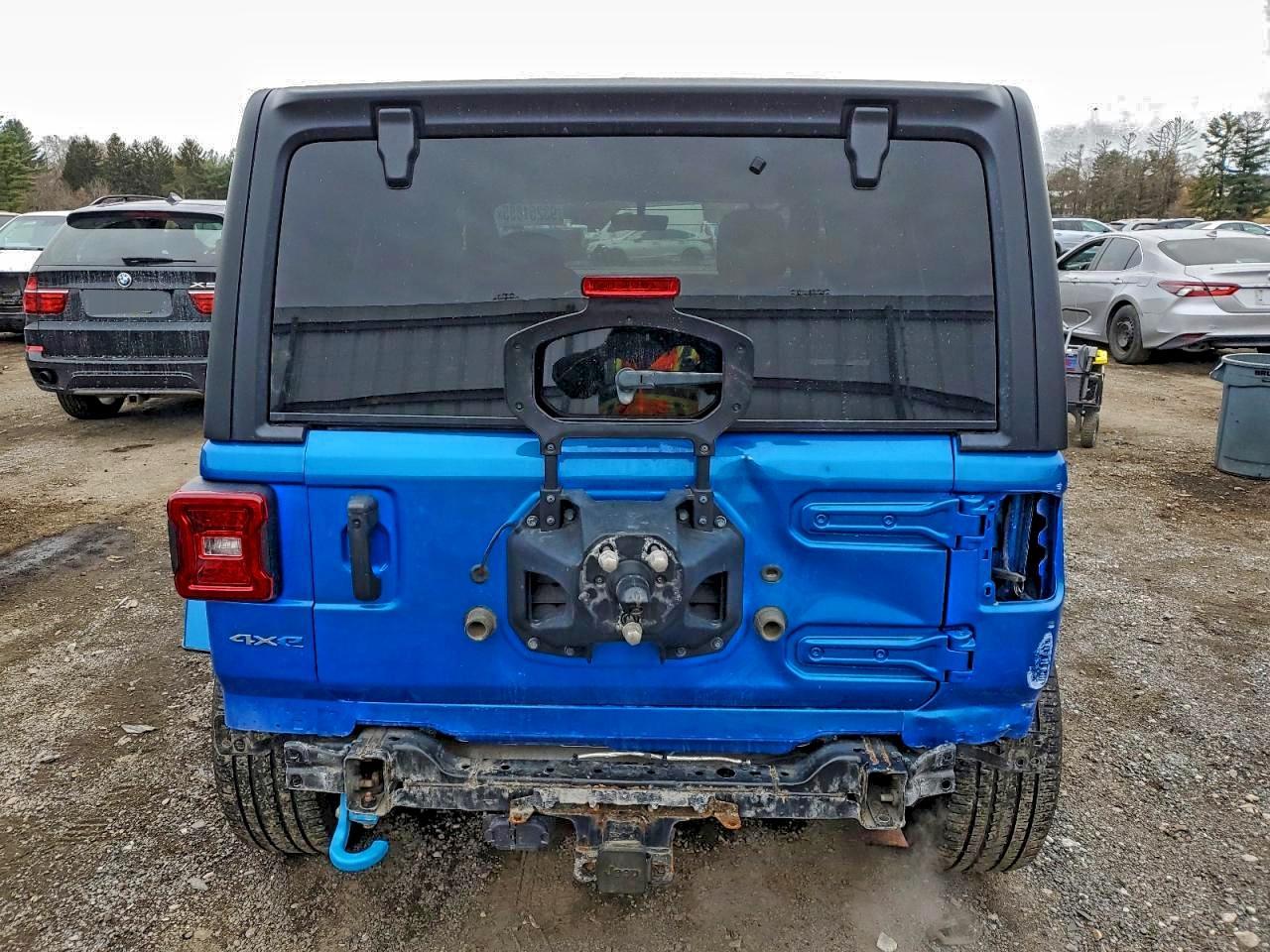 2022 Jeep Wrangler Unlimited Sahara 4Xe - Фото 6