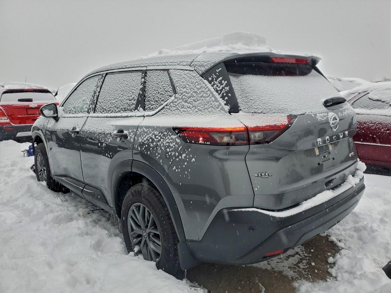 2021 Nissan Rogue S - Фото 2