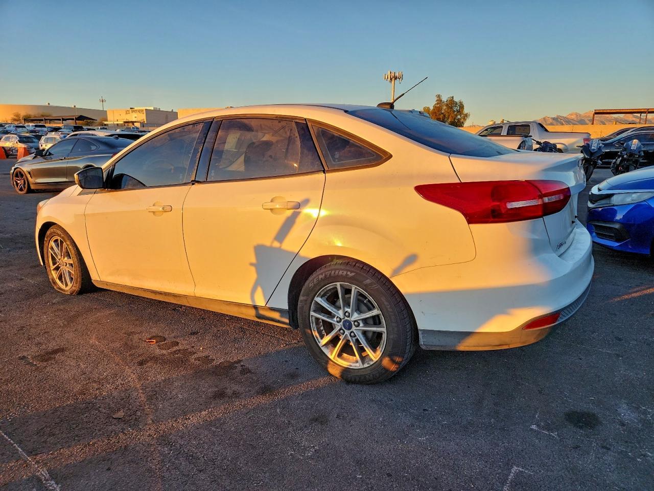 2016 Ford Focus Se - Фото 2