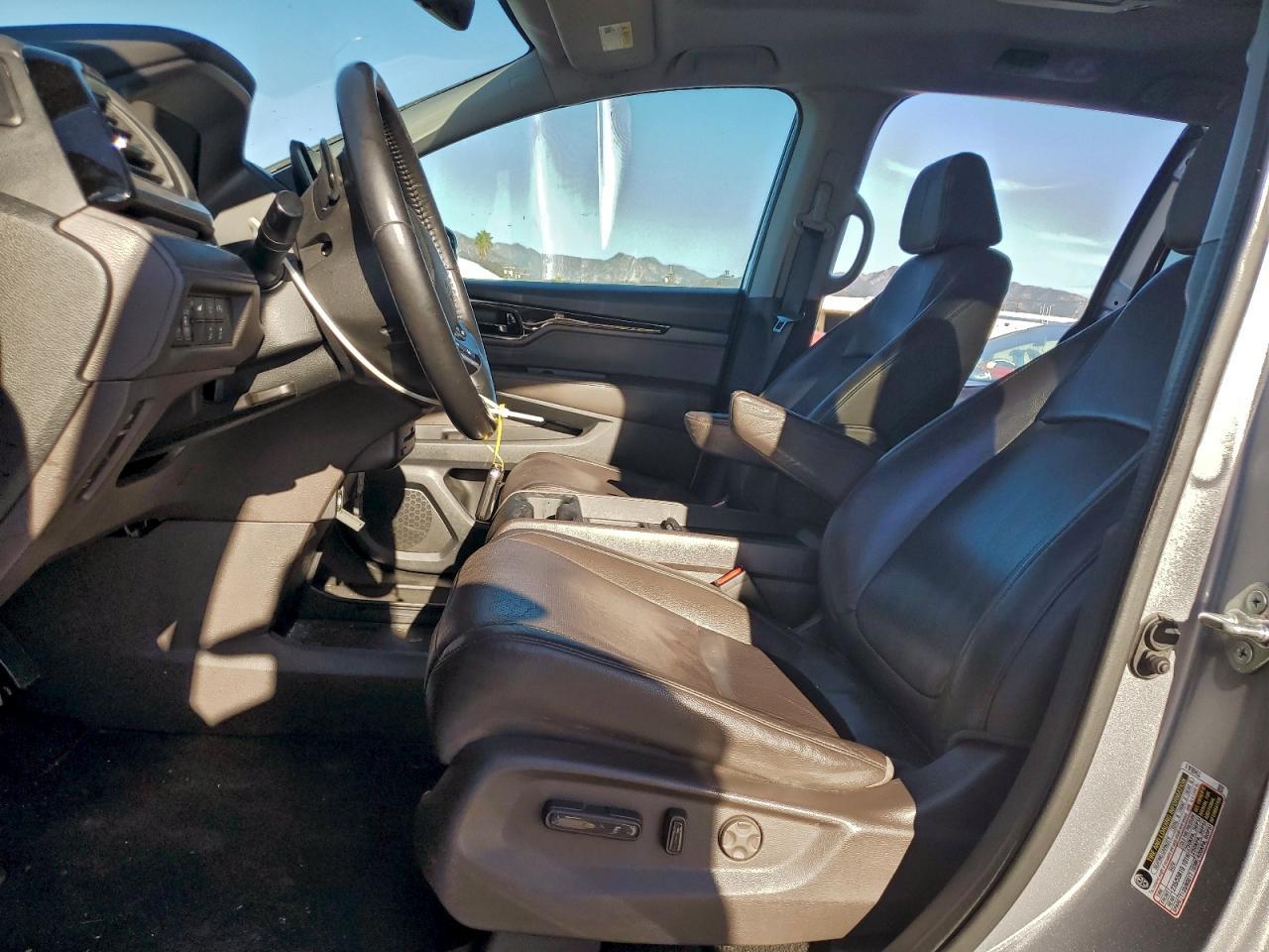 2018 Honda Odyssey Elite - Фото 7