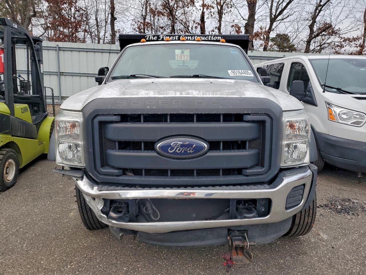 2016 Ford F550 Super Duty Dump Truck - Image 5