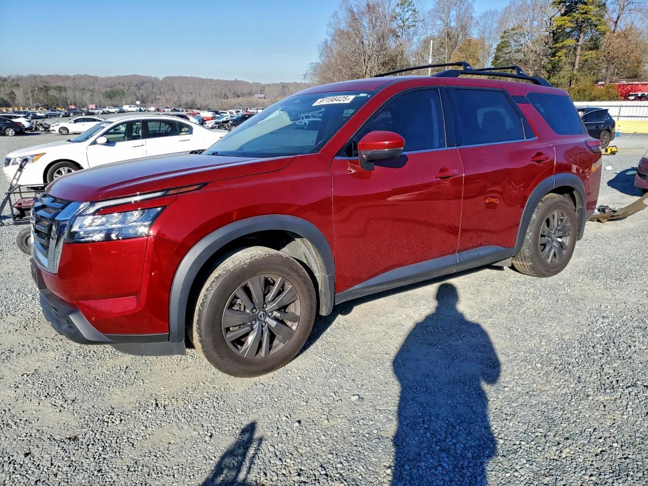 2022 Nissan Pathfinder Sv
