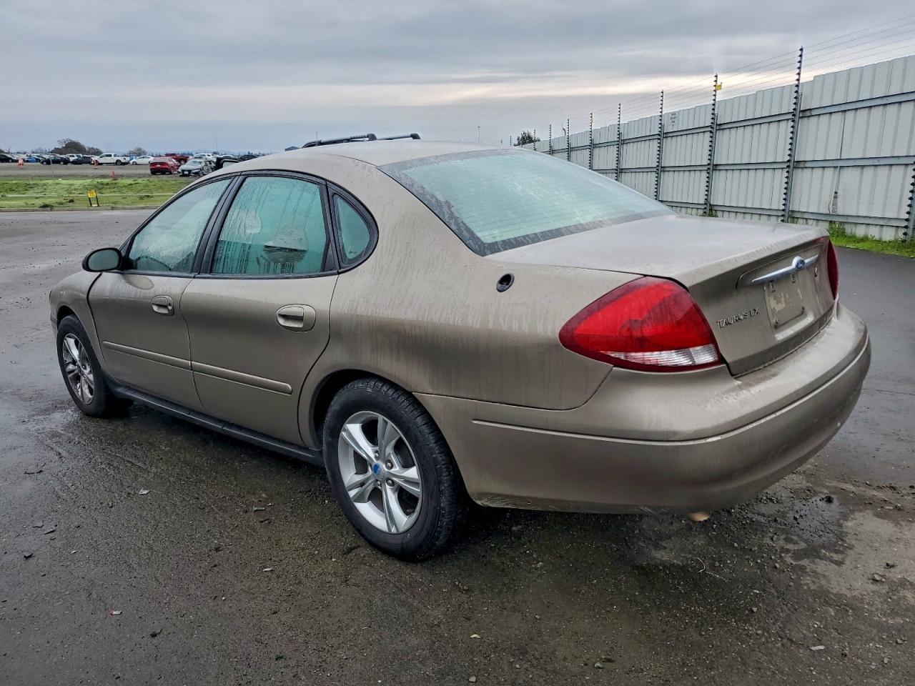 2004 Ford Taurus Lx - Фото 2